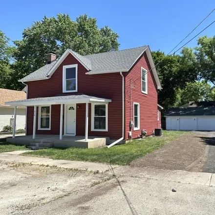 Image 2 - 218 E Lee St, Plano, Illinois, 60545 - House for sale