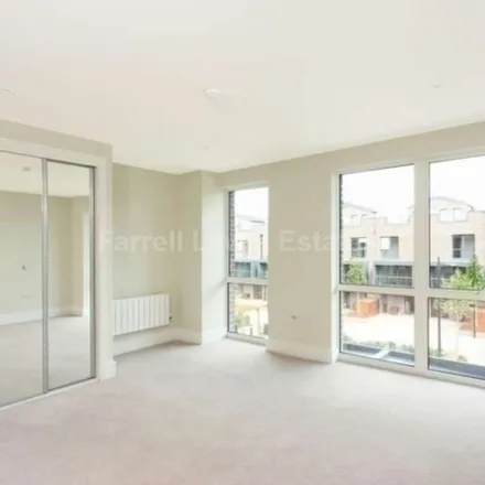 Image 7 - unnamed road, London, W3 7JQ, United Kingdom - Townhouse for rent