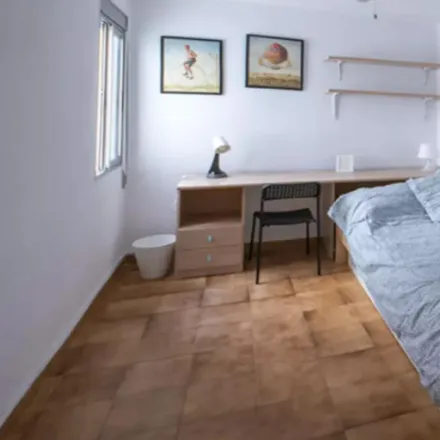 Rent this 6 bed room on Carrer dels Germans Villalonga in 18, 46020 Valencia