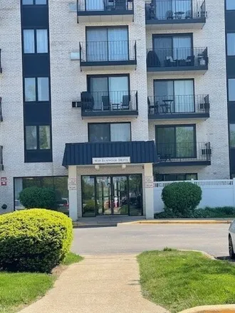 Buy this 1 bed condo on 9731 Terrace Drive in Niles, IL 60714