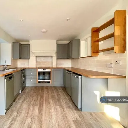 Image 2 - Zeals House, Castle Street, Mere, BA12 6LA, United Kingdom - Duplex for rent