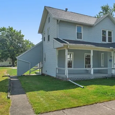 Buy this 4 bed house on 253 West Mazon Avenue in Dwight, Livingston County