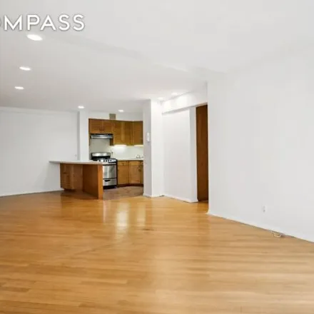 Image 3 - 139 East 55th Street, New York, NY 10022, USA - Condo for sale