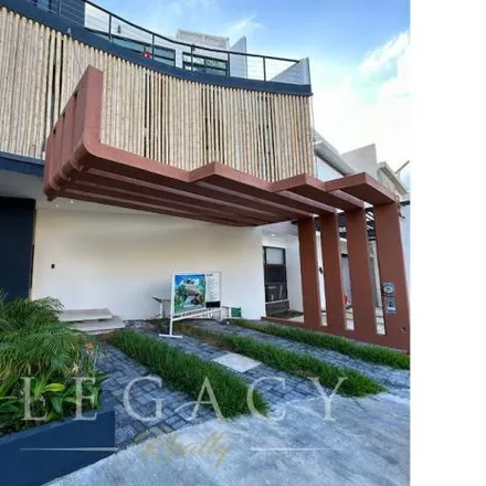 Buy this 3 bed house on unnamed road in 77560 Arboledas, ROO