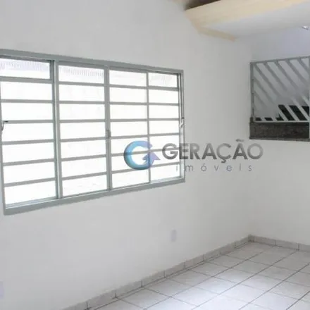 Buy this 4 bed house on Rua Budapeste in Jardim Augusta, São José dos Campos - SP