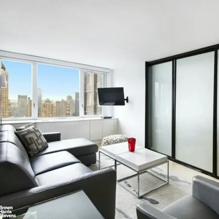 Image 2 - 9th Avenue, New York, NY 10019, USA - Condo for rent