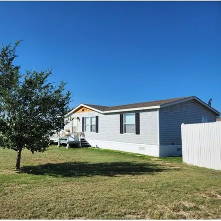 Buy this studio apartment on 599 North Prarie Avenue in Happy, Swisher County