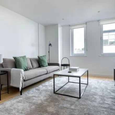 Rent this 3 bed apartment on Shoreditch Heights in 105 Britannia Walk, London