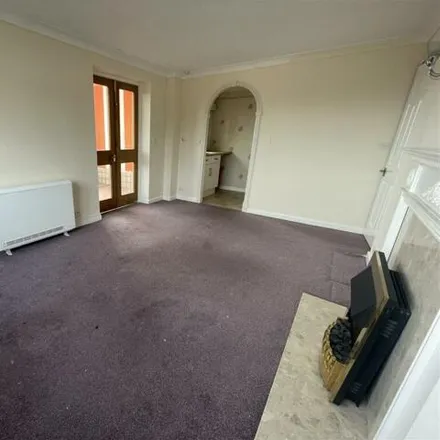 Image 9 - Madeira Court, Knightstone Road, Weston-super-Mare, BS23 2BH, United Kingdom - Apartment for sale
