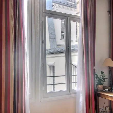 Image 2 - 33 Rue des Deux Ponts, 75004 Paris, France - Apartment for rent