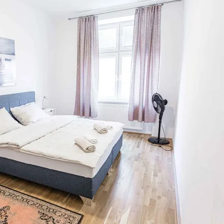 Rent this 1 bed apartment on Währinger Gürtel 4 in 1090 Vienna, Austria