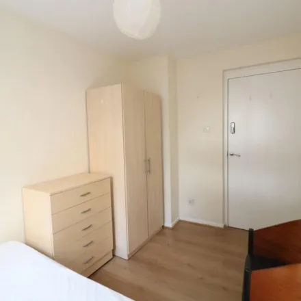 Image 1 - 3-15 Stepney Causeway, Ratcliffe, London, E1 0JW, United Kingdom - Apartment for rent