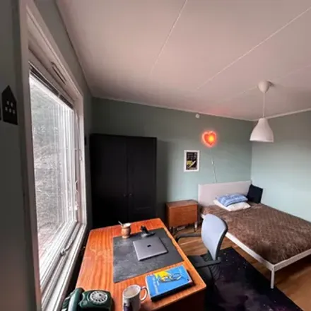 Rent this 1 bed room on Gråhundsvägen 164 in 128 62 Sköndal, Sweden