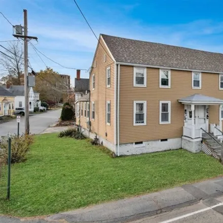 Buy this 5 bed house on 21 Court Street in Exeter, NH 03833