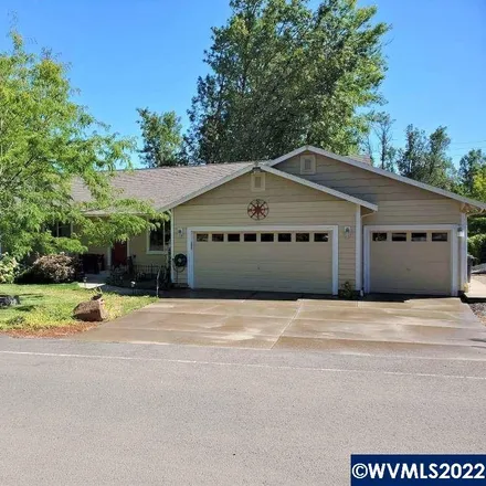 Buy this 3 bed house on 2674 Northwest Robin Hood Street in Albany, OR 97321