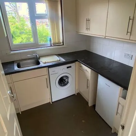 Image 7 - Bonnington Close, Rugby, CV21 4DG, United Kingdom - Apartment for rent