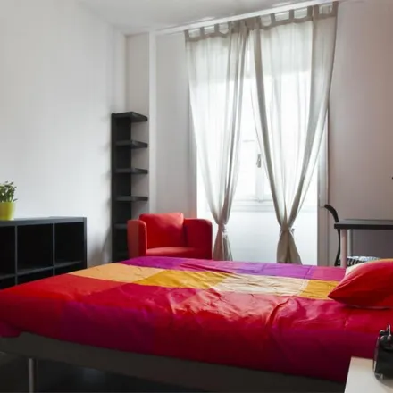 Rent this 3 bed room on Via Raffaello Bertieri in 1, 20146 Milan MI