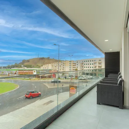 Image 2 - Edifício Fénix II, Avenida Mário Soares, 9000-783 Funchal, Madeira, Portugal - Apartment for rent