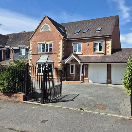 Rent this 7 bed house on Dingle Road in Stourbridge, DY9 0RR