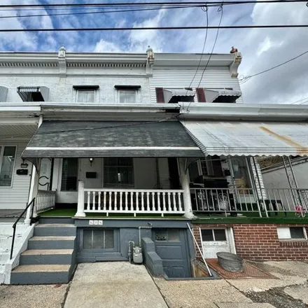Rent this 3 bed house on 696 Fairview Street in Pottsville, PA 17901