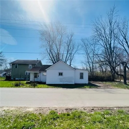 Image 2 - 3020 Dandridge Avenue, Dayton, OH 45402, USA - House for sale