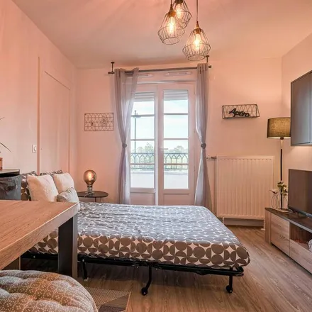 Image 4 - 77700 Serris, France - Apartment for rent