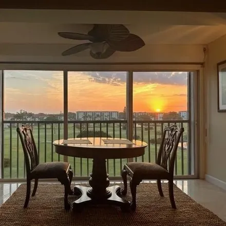 Rent this 2 bed condo on Highpoint Circle West in Collier County, FL 34103