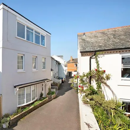 Rent this 4 bed house on Penryn Place in Shaldon, TQ14 0DY