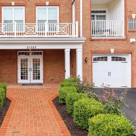 Image 3 - 21022 Rocky Knoll Square, Ashburn, VA 20147, USA - Condo for sale