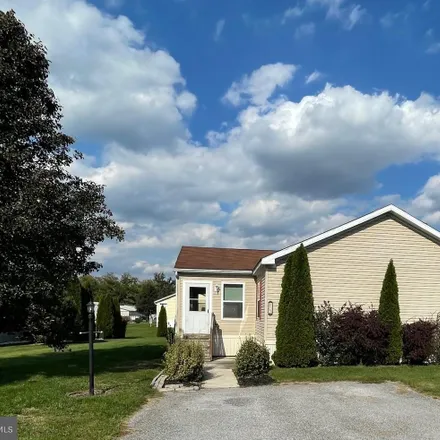 Buy this 3 bed house on 23 Maizefield Drive in Southampton Township, PA 17257