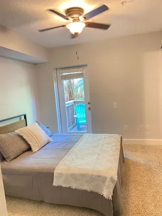 Rent this 1 bed room on 107 8th Avenue Southeast in Saint Petersburg, FL 33701