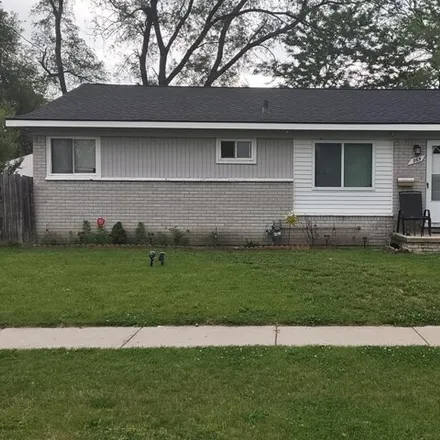 Buy this 3 bed house on 839 Desoto Avenue in Ypsilanti Charter Township, MI 48198