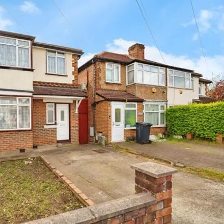 Buy this 3 bed duplex on 162 Wood End Gardens in London, UB5 4QW