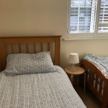 Image 1 - 25 Baytree Close, London, DA15 8WH, United Kingdom - Apartment for rent