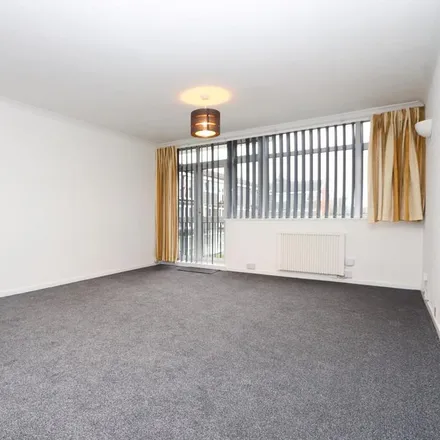 Image 5 - St Helen's Court, Coopersale Street, CM16 4LL, United Kingdom - Apartment for rent