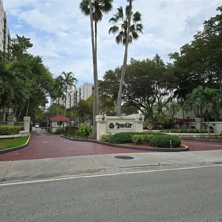 Image 1 - Plaza of the Americas Building 3, North Bay Road, Sunny Isles Beach, FL 33160, USA - Condo for sale