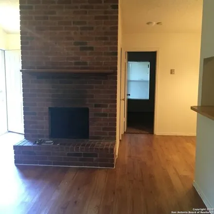 Image 3 - 6333 Worchester Knoll, San Antonio, TX 78233, USA - Apartment for rent