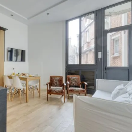 Rent this 3 bed apartment on 60 Avenue Paul Doumer in 75116 Paris, France
