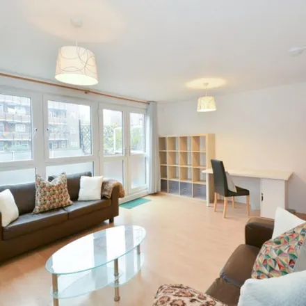 Rent this 3 bed apartment on 1-20 Commodore Street in London, E1 4PX