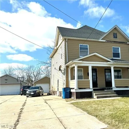 Buy this 4 bed house on 65 Prospect Street in Struthers, OH 44471