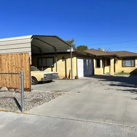 Image 1 - 1032 West Boston Avenue, Ridgecrest, CA 93555, USA - House for sale