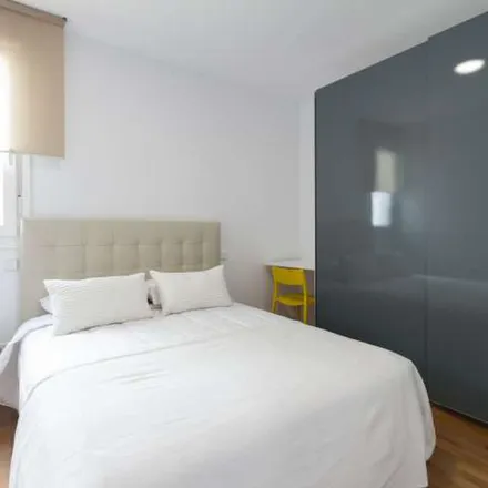 Rent this 1 bed apartment on Madrid in Centro de Servicios Sociales Marta Esquivías, Calle Pontevedra