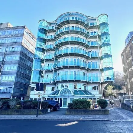 Rent this 3 bed apartment on Castle House in Station Road, London