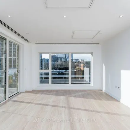 Image 4 - Cross Road, Cherry Orchard Road, London, CR0 6GA, United Kingdom - Apartment for rent
