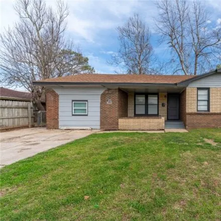 Buy this 3 bed house on 5390 South Ross Avenue in Oklahoma City, OK 73119