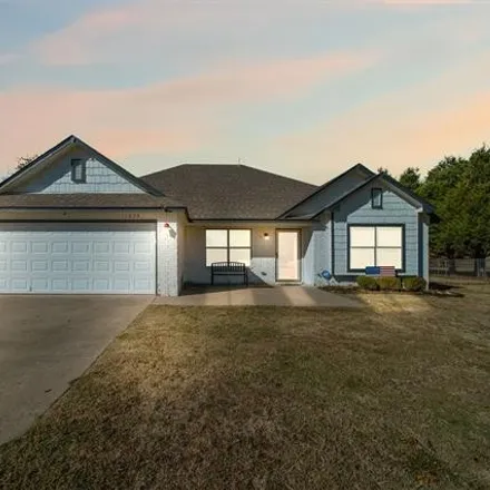 Buy this 3 bed house on 11620 North 193rd East Avenue in Rogers County, OK 74021