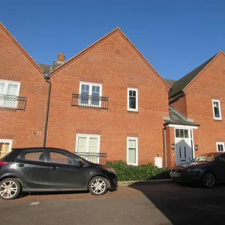 Rent this 2 bed apartment on Hill Close Gardens in Bread and Meat Close, Warwick