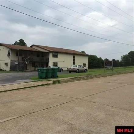 Buy this 7 bed house on 193 East Industrial Park Road in Flippin, Marion County