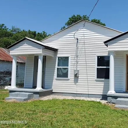 Buy this 3 bed house on 116 Perry St in Williamston, North Carolina