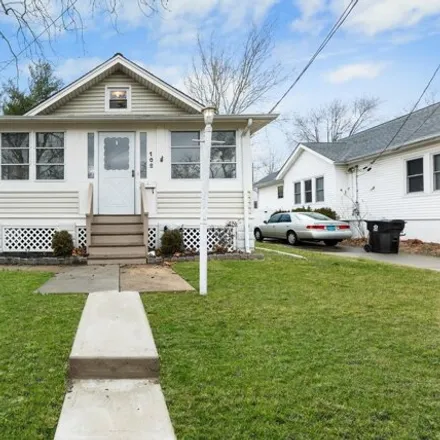 Rent this 2 bed house on 100 Melrose Avenue in Bridgeboro, Delran Township